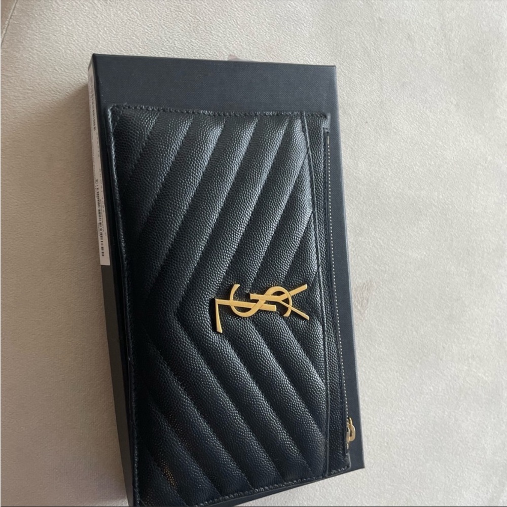 Authentic YSL Wallet - Picture 6 of 9